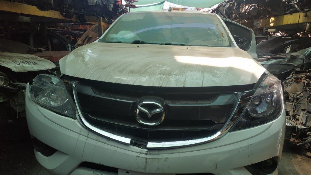 Parachoques Mazda BT50  USADO
