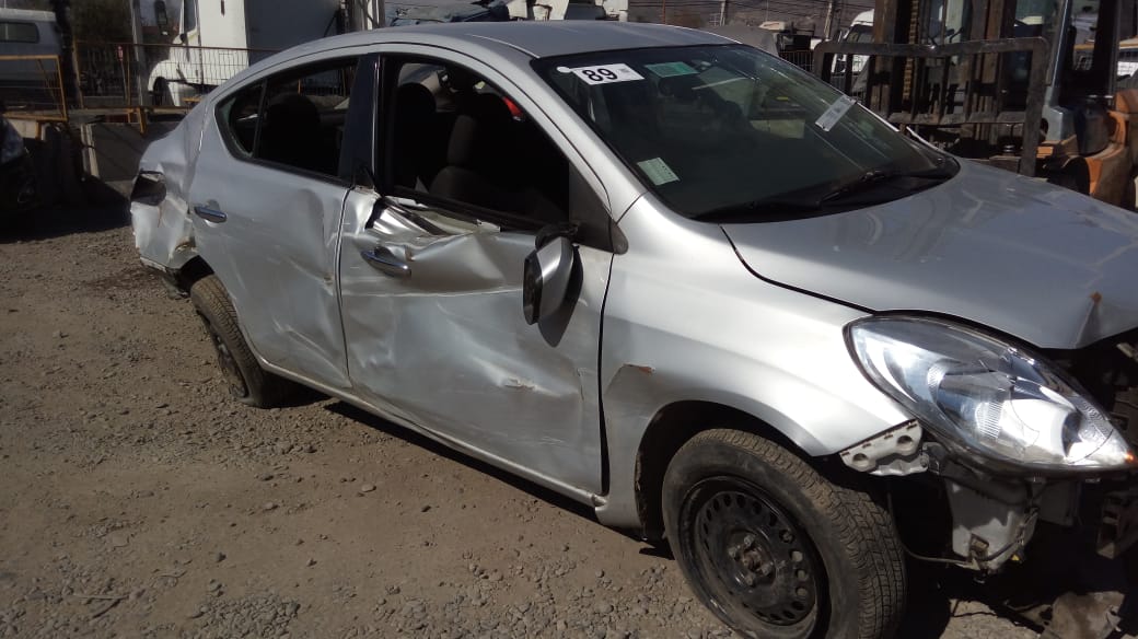 RIEL INYECCIóN Nissan VERSA 2014  USADO EN DESARME