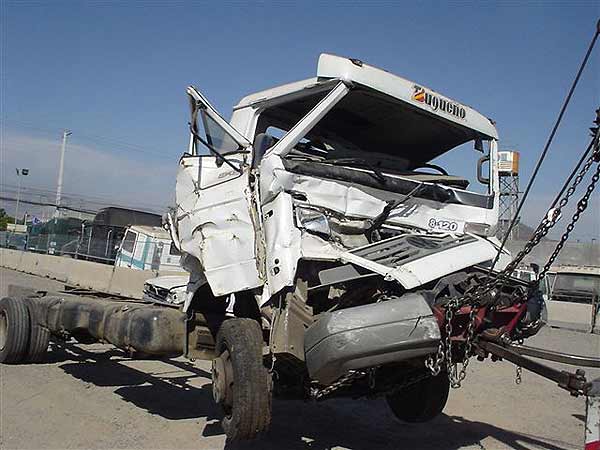 PORTALóN Volkswagen 8.120 2008  USADO EN DESARME