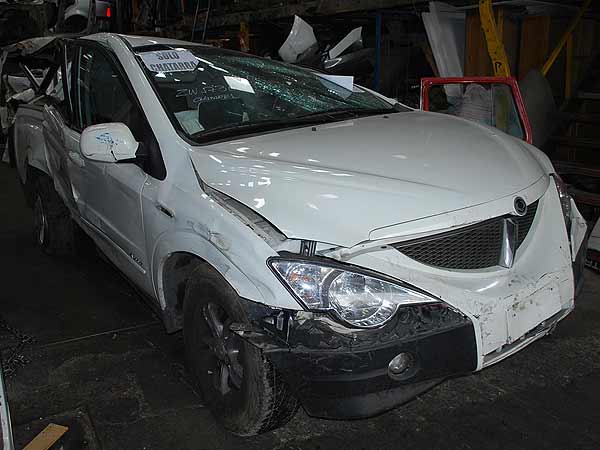ELECTRO VENTILADOR Ssangyong KORANDO 2006  USADO EN DESARME