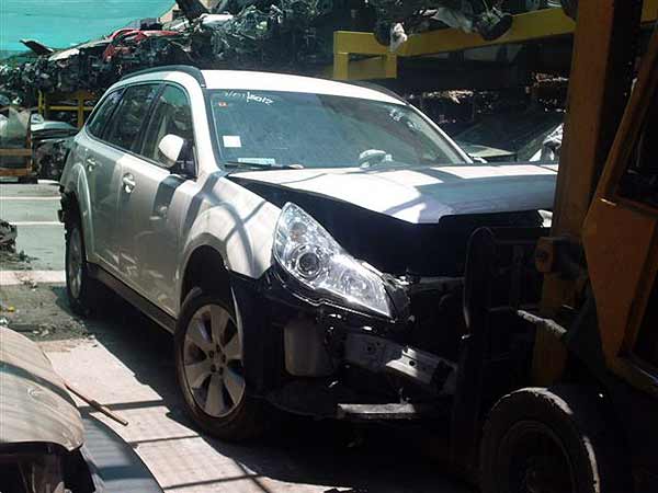 PARACHOQUES Subaru FORESTER 2011  USADO EN DESARME