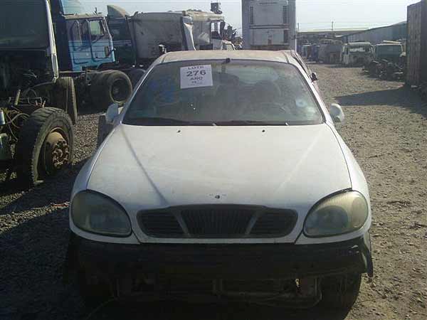 PUERTA Daewoo LANOS 1998  USADA EN DESARME