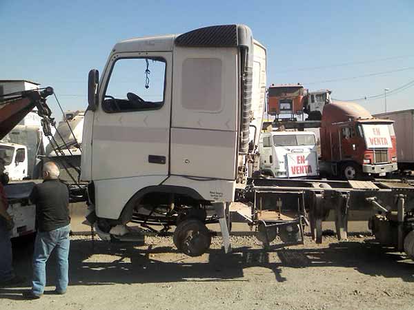 PISTONE CAMIóN Volvo FH12 2007  USADO EN DESARME