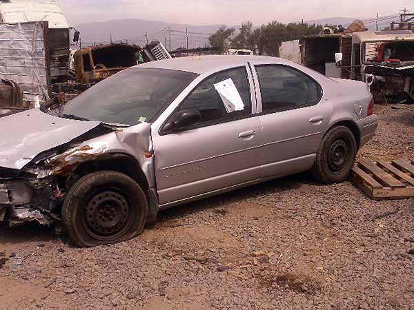 PARACHOQUES Chrysler STRATUS  USADO