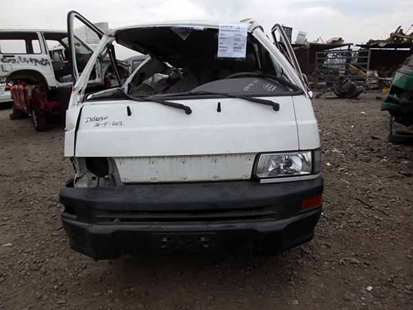 Riel inyección Mitsubishi L300  USADO