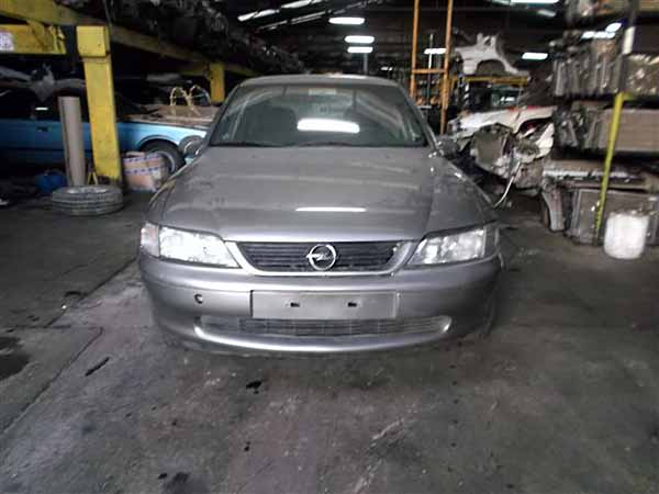 Opel VECTRA 1996 - 1 REPUESTO USADO/USADA EN DESARME