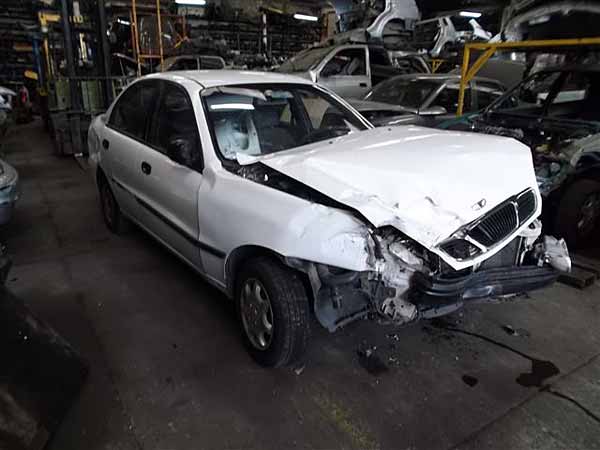 PUERTA Daewoo LANOS 1998  USADA EN DESARME