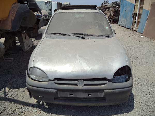PORTALóN Opel CORSA 1996  USADO EN DESARME