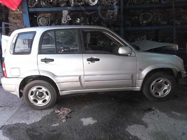 Suzuki GRAND NOMADE 2003 - 1 REPUESTO USADO/USADA EN DESARME