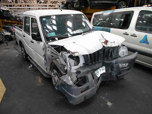 Tapa maleta Mahindra PICK UP  USADO