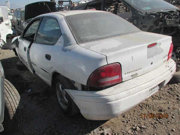 Puerta Chrysler NEON  USADA