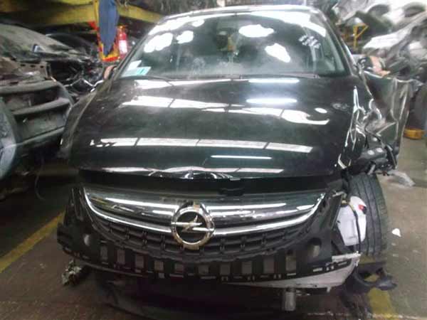 PORTALóN Opel CORSA 2013  USADO EN DESARME