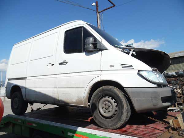 PUENTE DE APOYO Mercedes-Benz Sprinter 2008  USADO EN DESARME