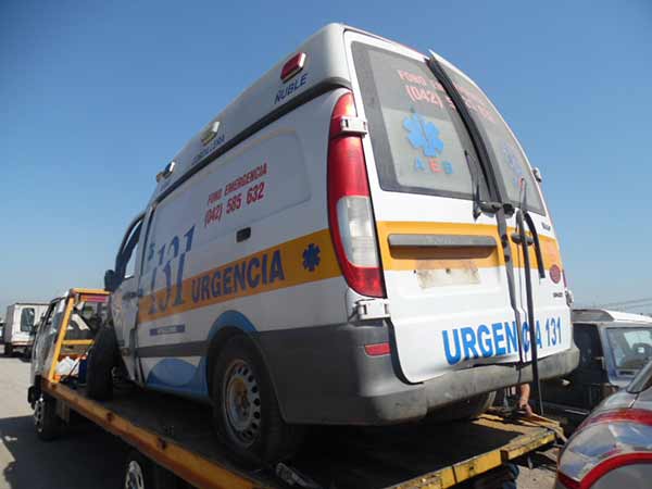 PUENTE DE APOYO Mercedes-Benz VITO 2010  USADO EN DESARME