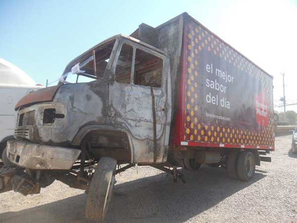 Mercedes-Benz 711 2005 - 1 REPUESTO USADO/USADA EN DESARME
