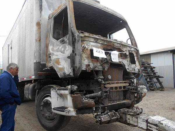 TAPA MALETA Volvo VM210 2012 USADO