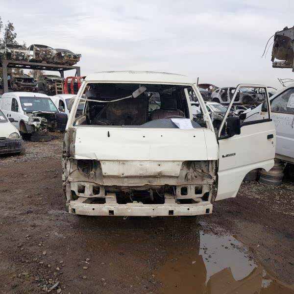 COMPRESOR AIRE ACONDICIONADO Mitsubishi L300 2008  USADO EN DESARME